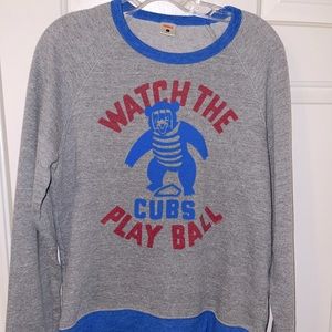 Women’s medium size Cubs oversized sweatshirt.